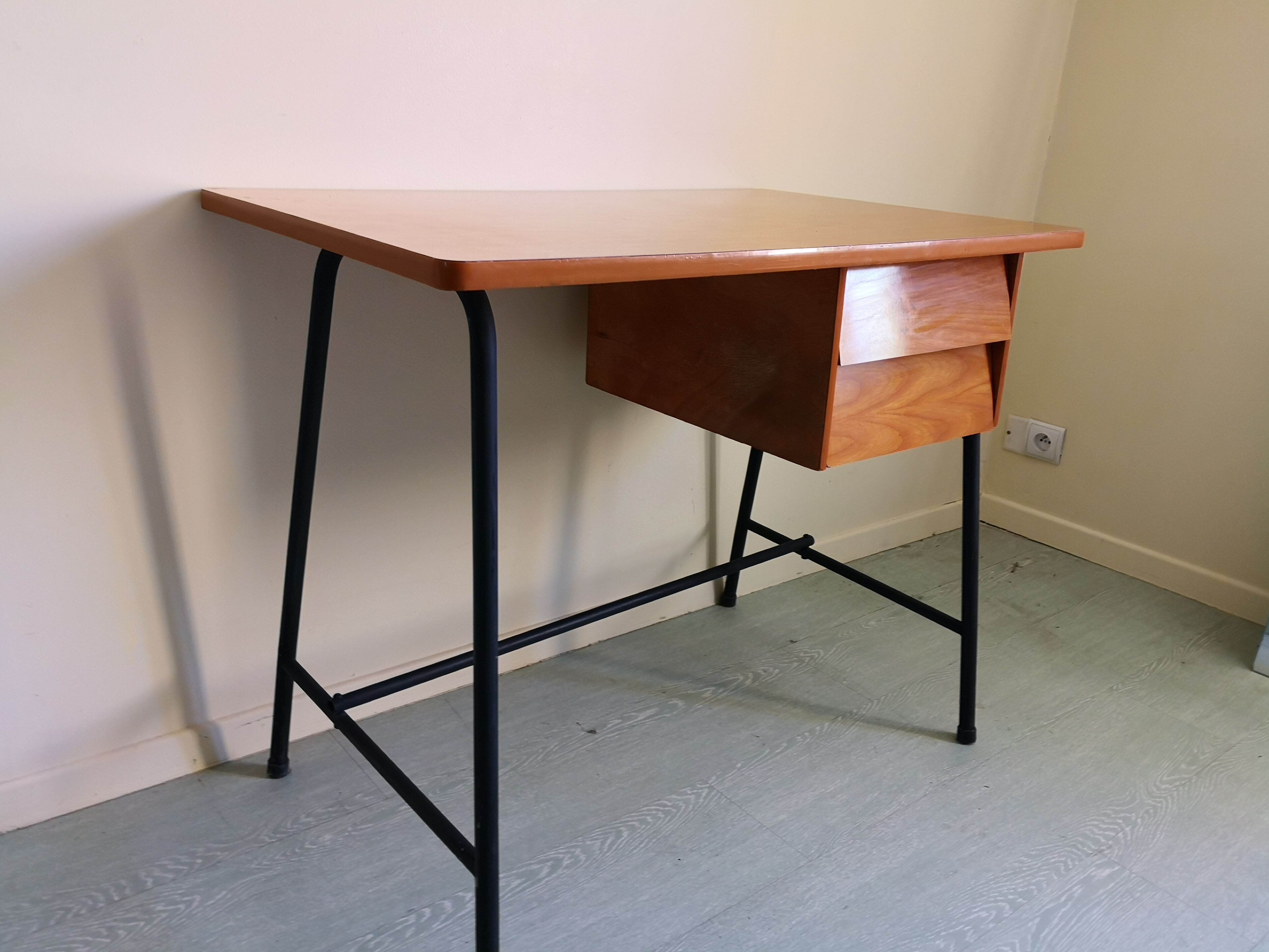 Scandinavian desk, 80s wood and metal