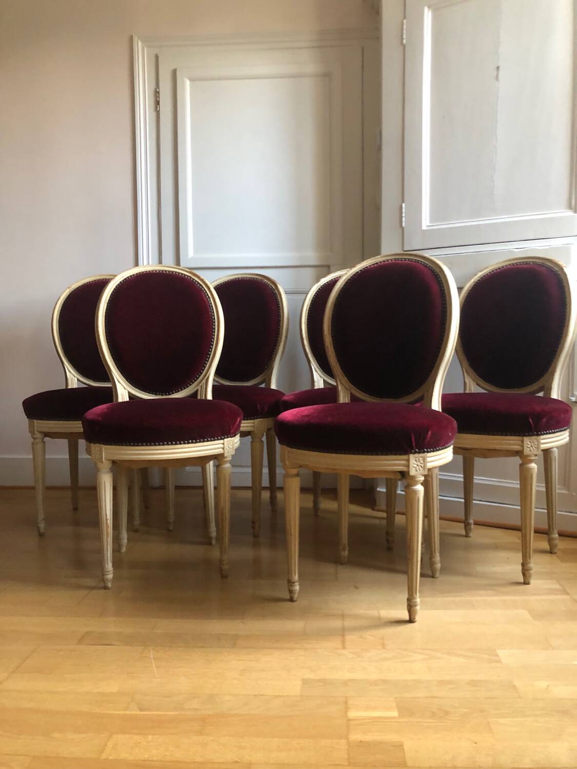 Lot of six Louis XVI chairs purple velvet patinated wood