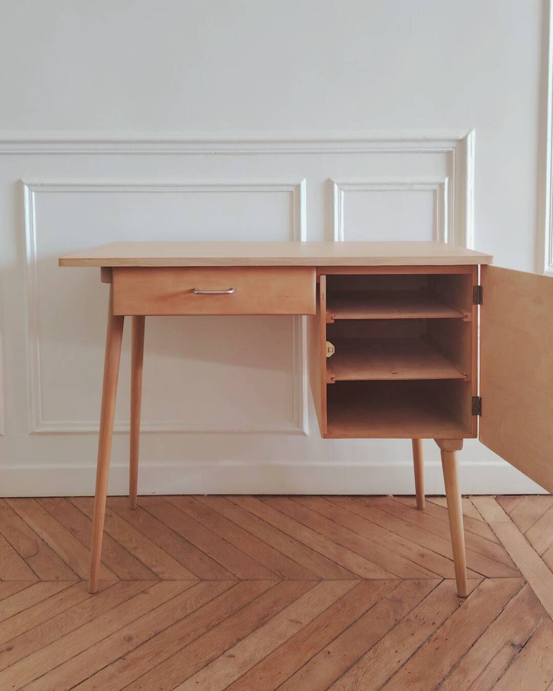 Bureau Baumann vintage rénové, années 60
