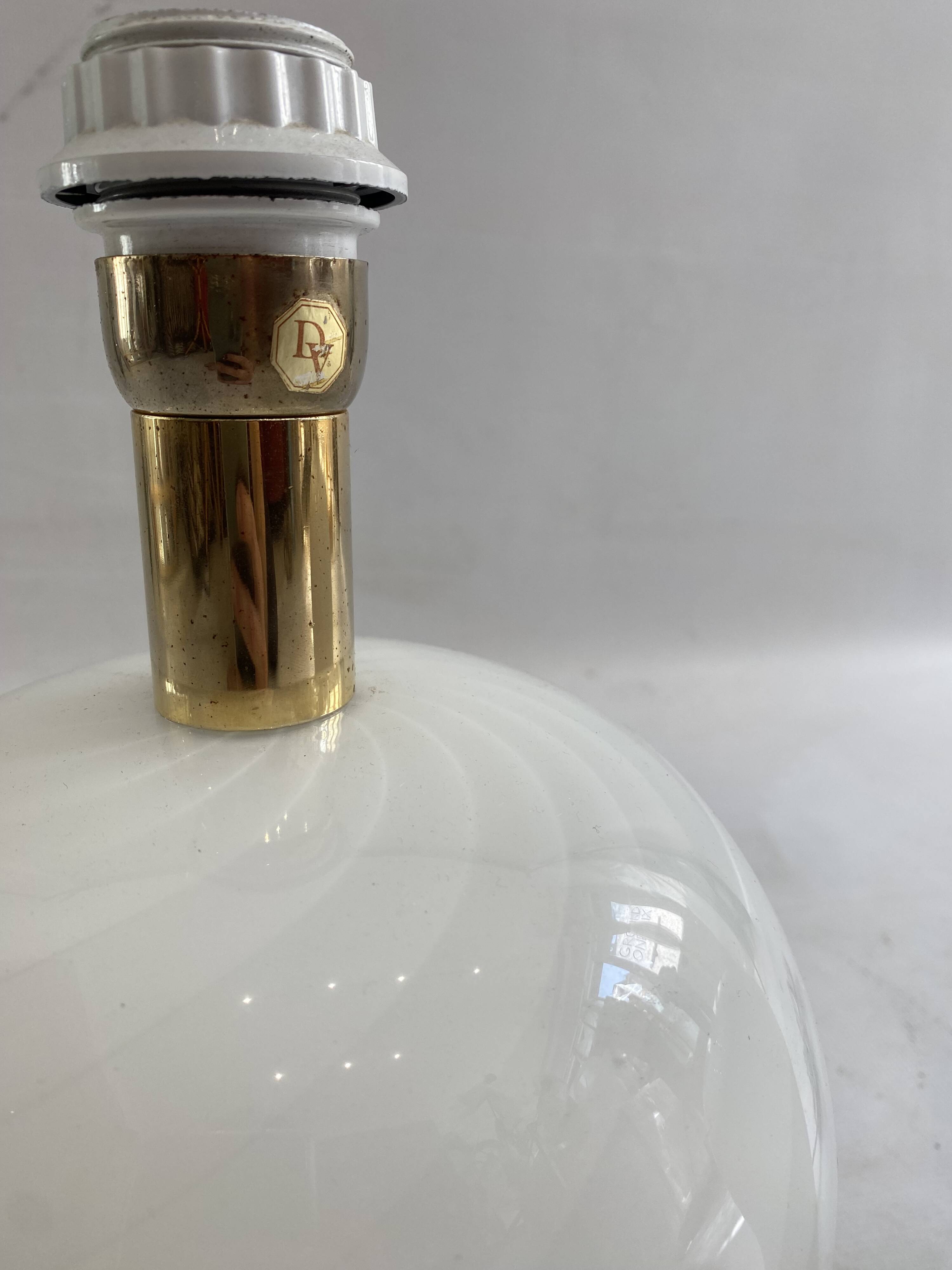 White Swirl Murano Glass Table Lamps 1970s Hollywood Regency Minimalism bed