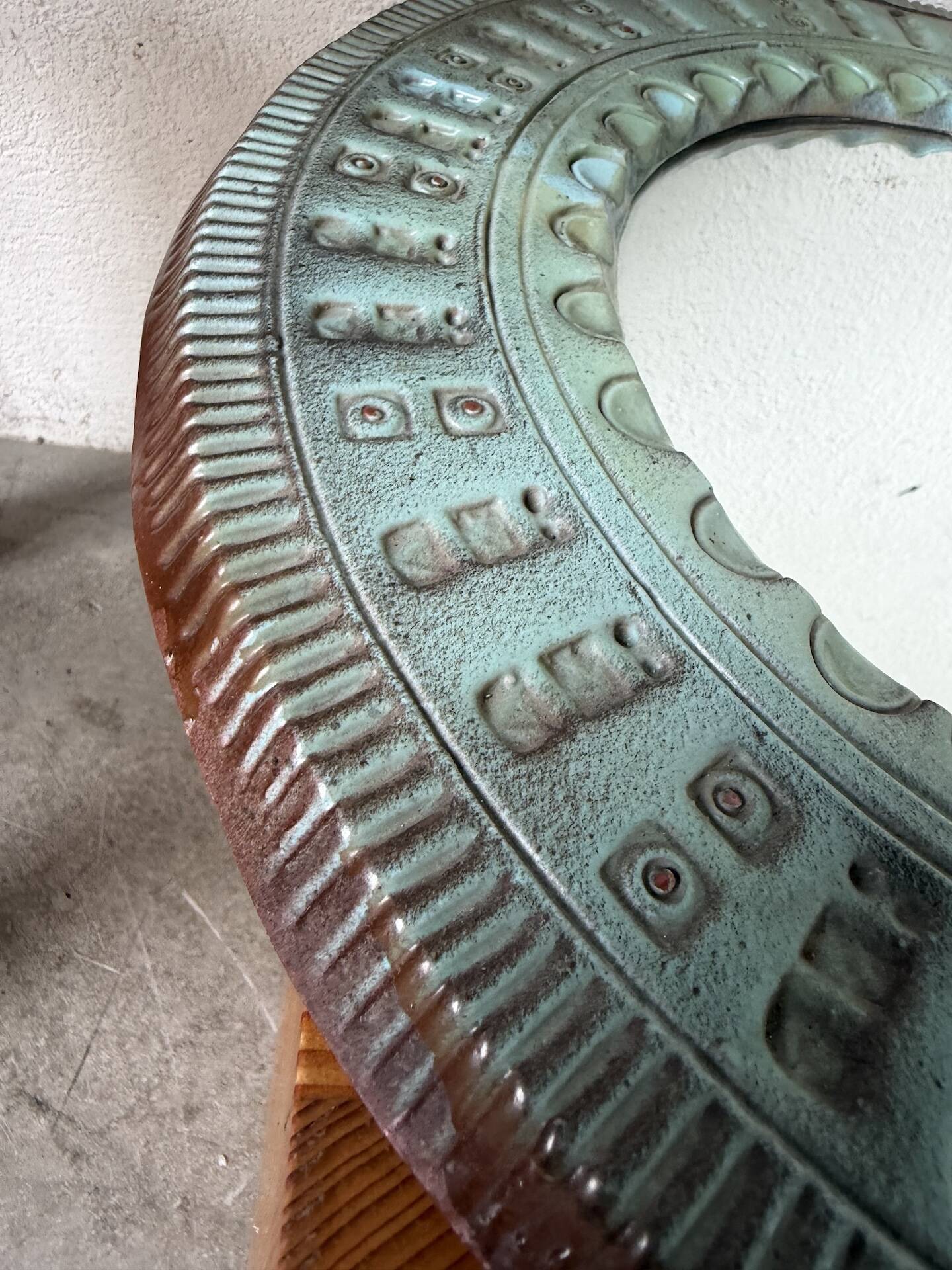 Art mirror Italy in ceramic from the 90s.