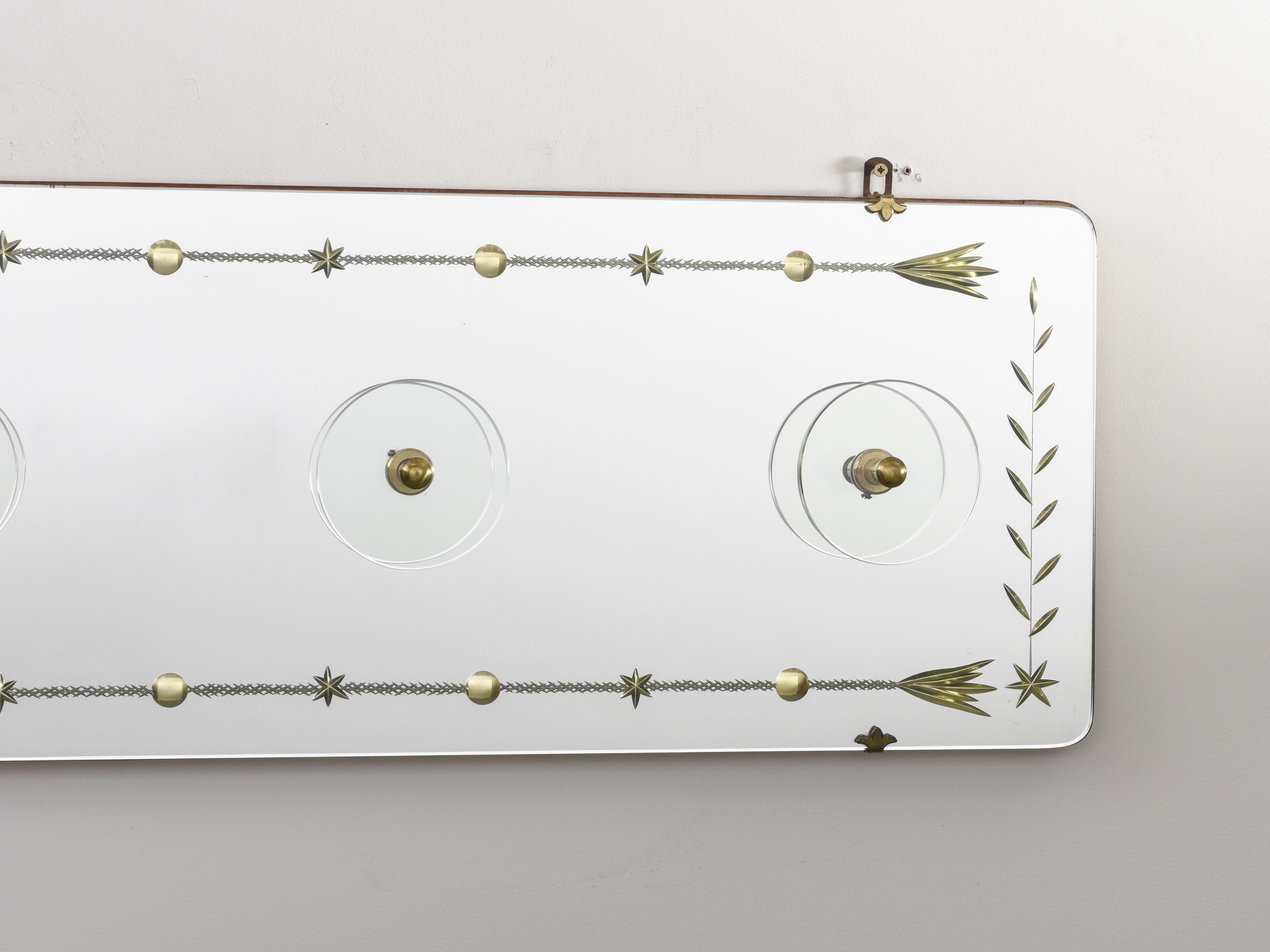 Coat rack with five engraved mirror hooks from Cristal Arte, Italy