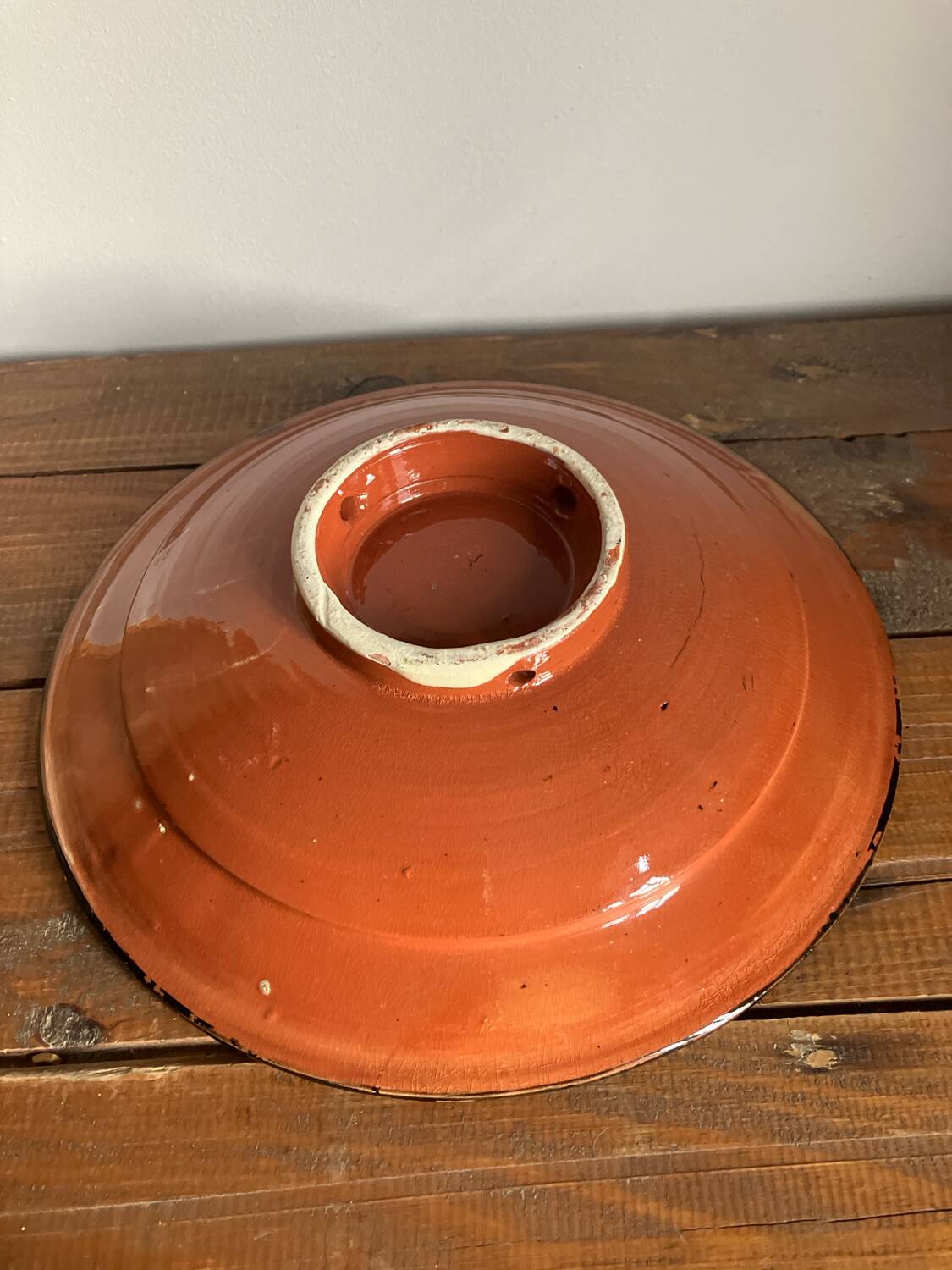Earthenware dish
