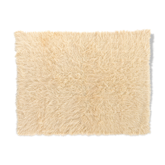 Pure merino wool rug shaggy handmade 146 x 218 cm