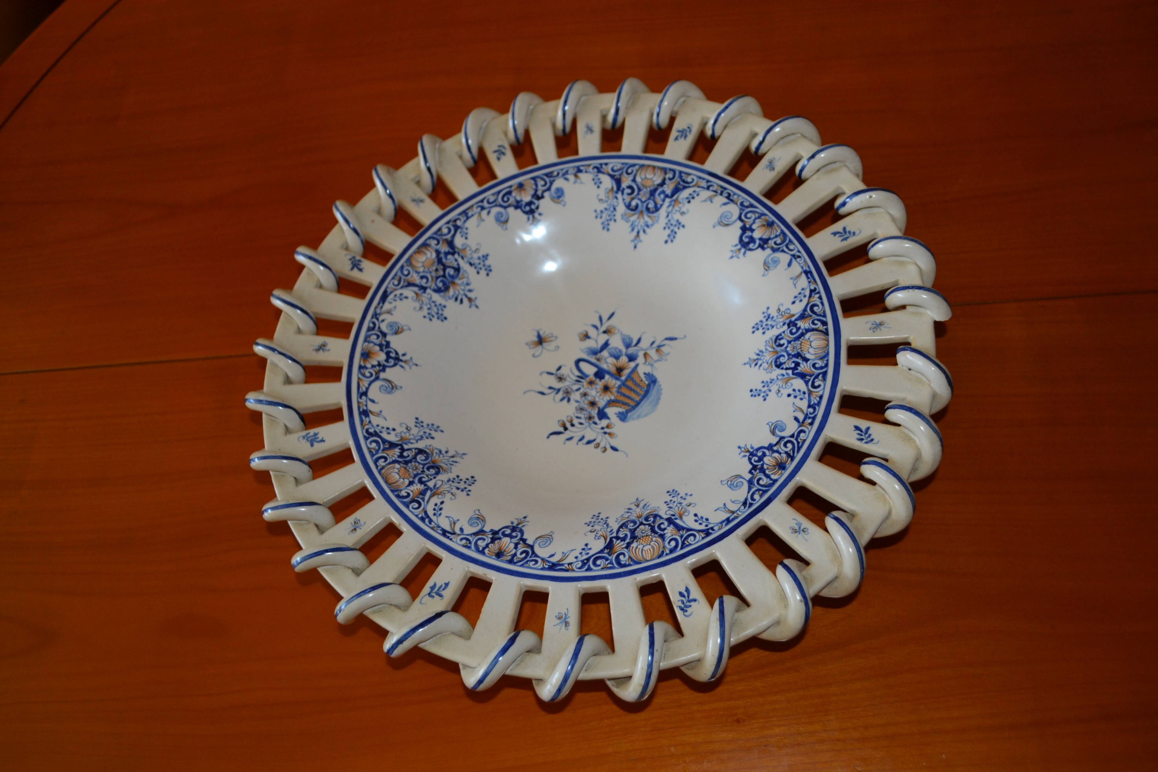 Earthenware fruit bowl