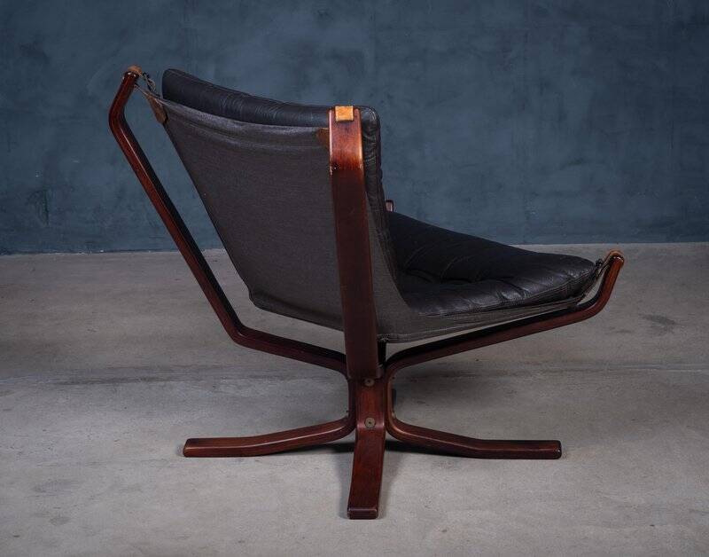 Model Mid-Century Danish Superstar Easy Chair, 1960s