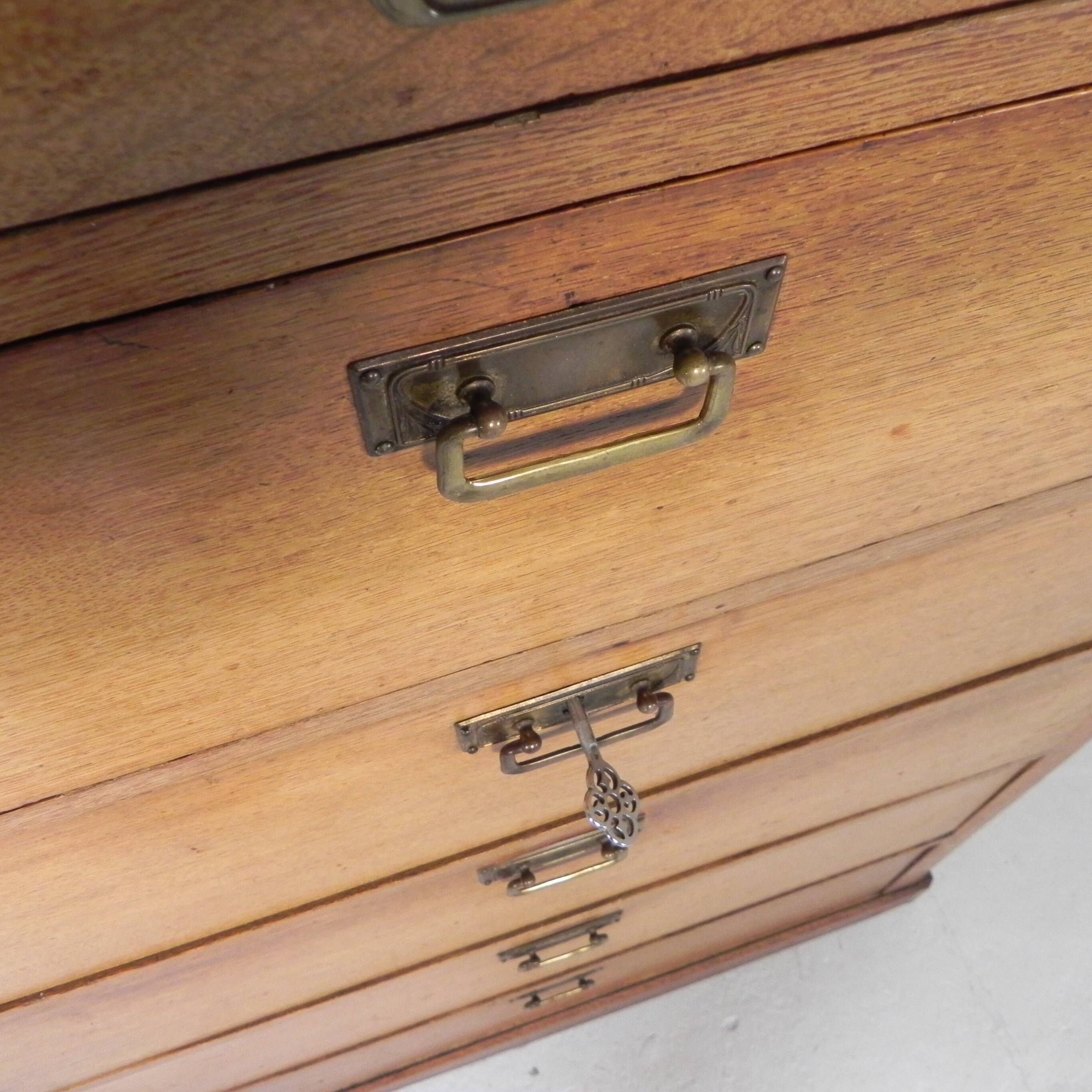 Commode avec 5 tiroirs et 1 abattant, chiffonière, fin du XIXe siècle