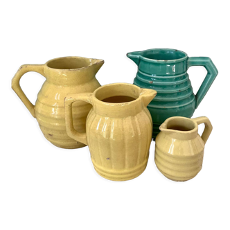 Set of 4 pitchers