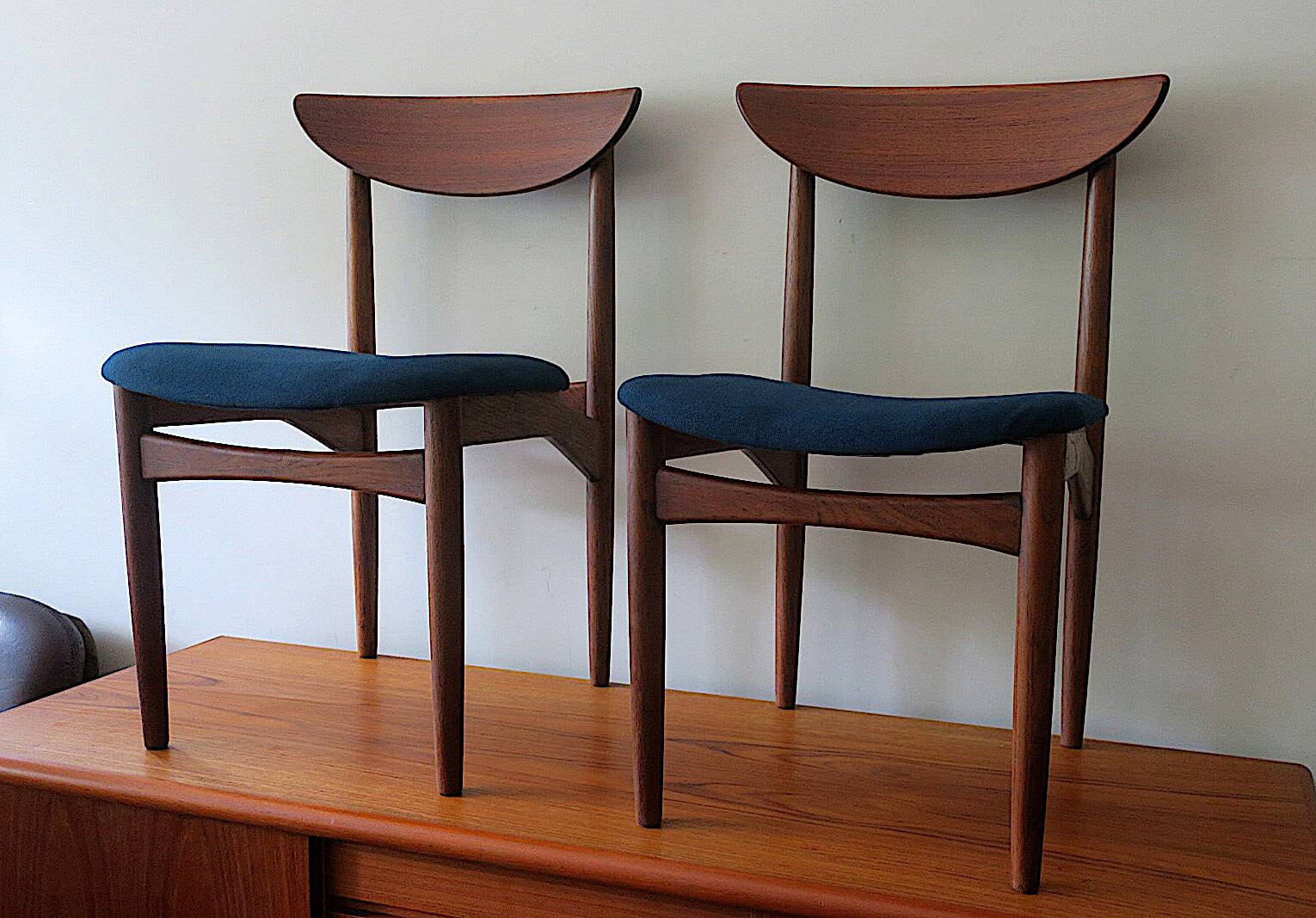 Pair of Lane Perception teak dining chairs in petrol blue-green, USA 1960s