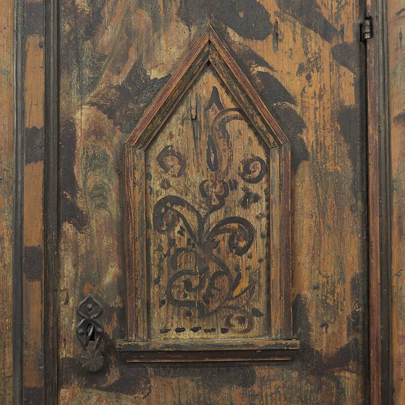 Armoire de mariée peinte d'art populaire