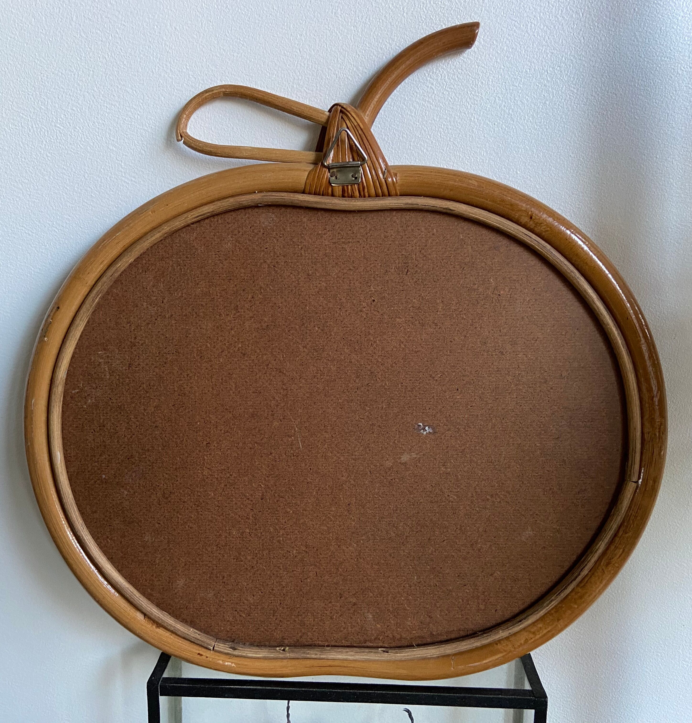 Mirror "apple" rattan