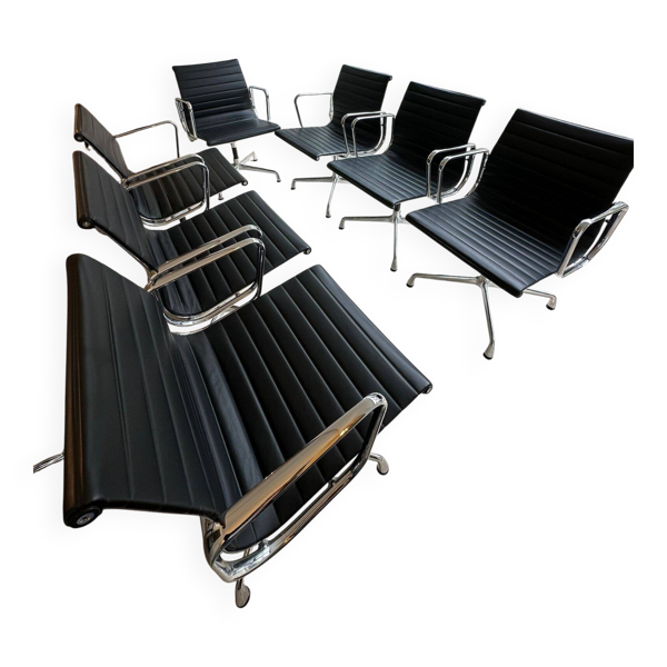 7 chaises en aluminium Vitra EA 107 Charles et Ray Eames