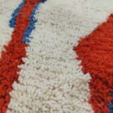 Decorated natural wool rug 250cm x 150cm