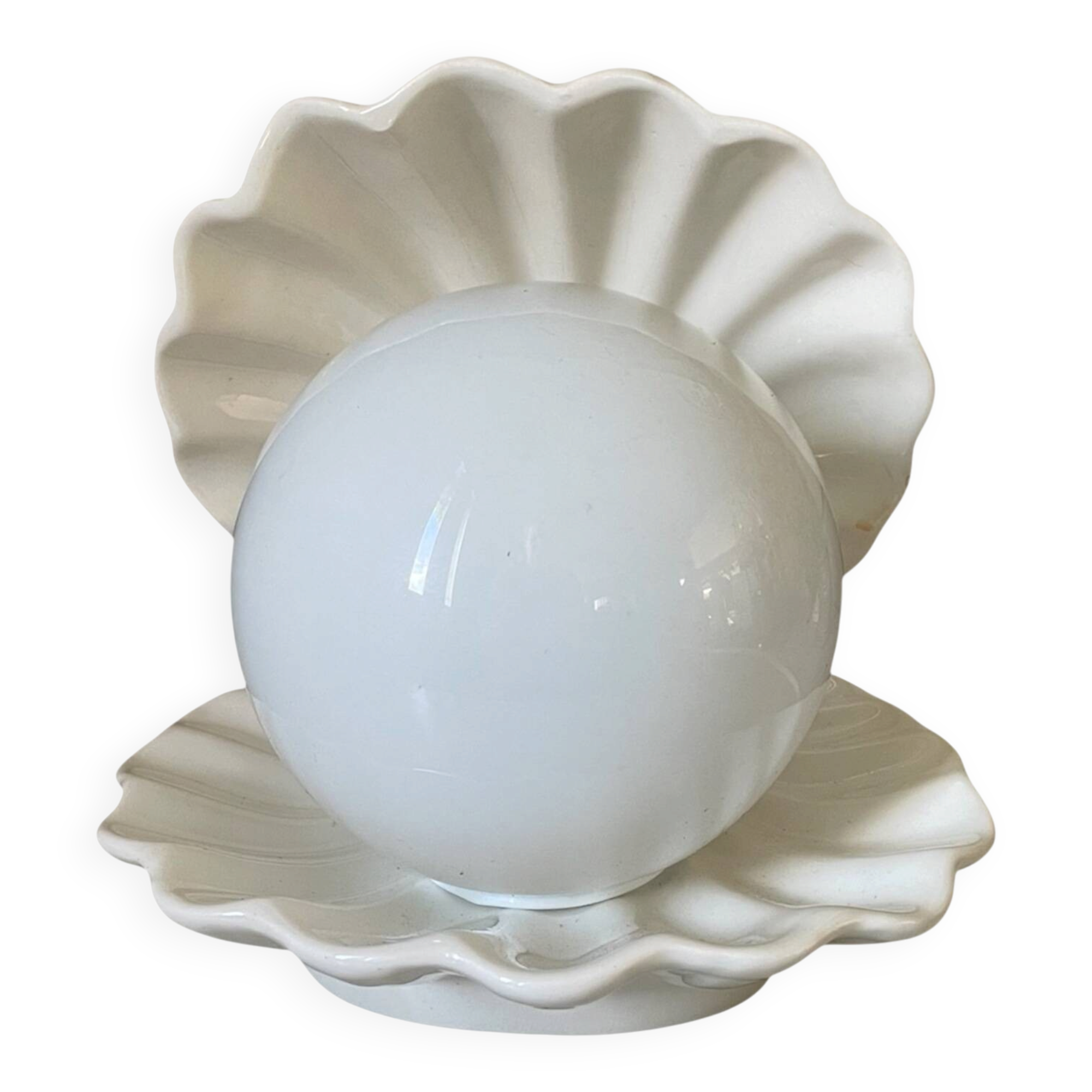 Vintage shell night light, ceramic and opaline.