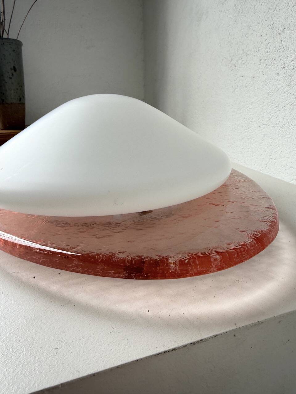 Pink glass wall lamp 1970s Gamma