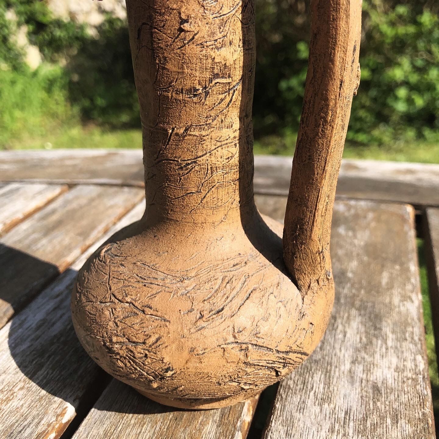 Brutalist sandstone soliflora