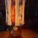 Lampe en verre soufflé ambré et laine