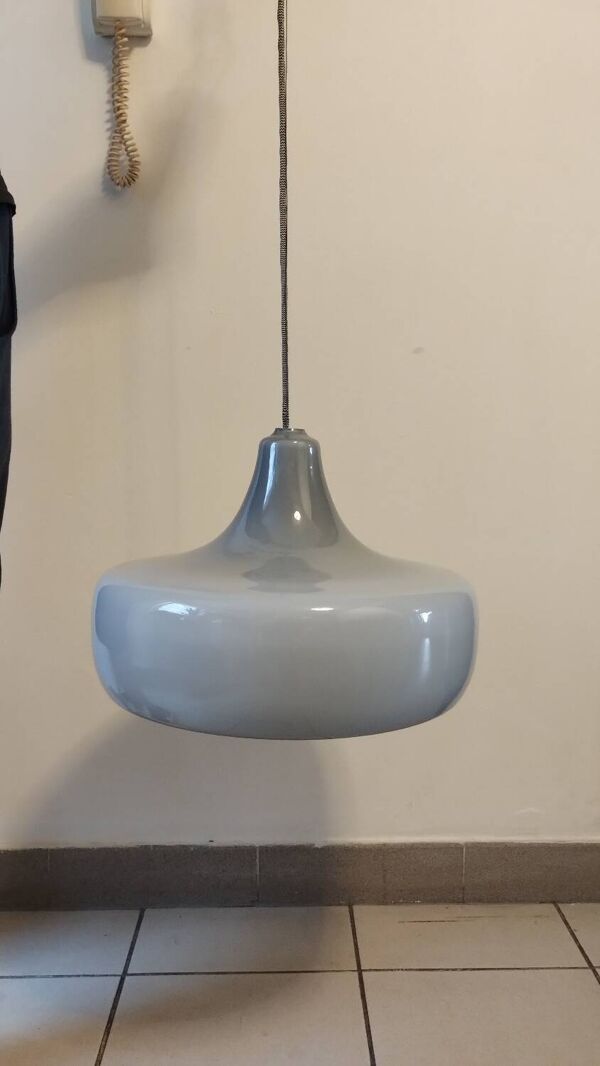 Suspension opaline grise année 50