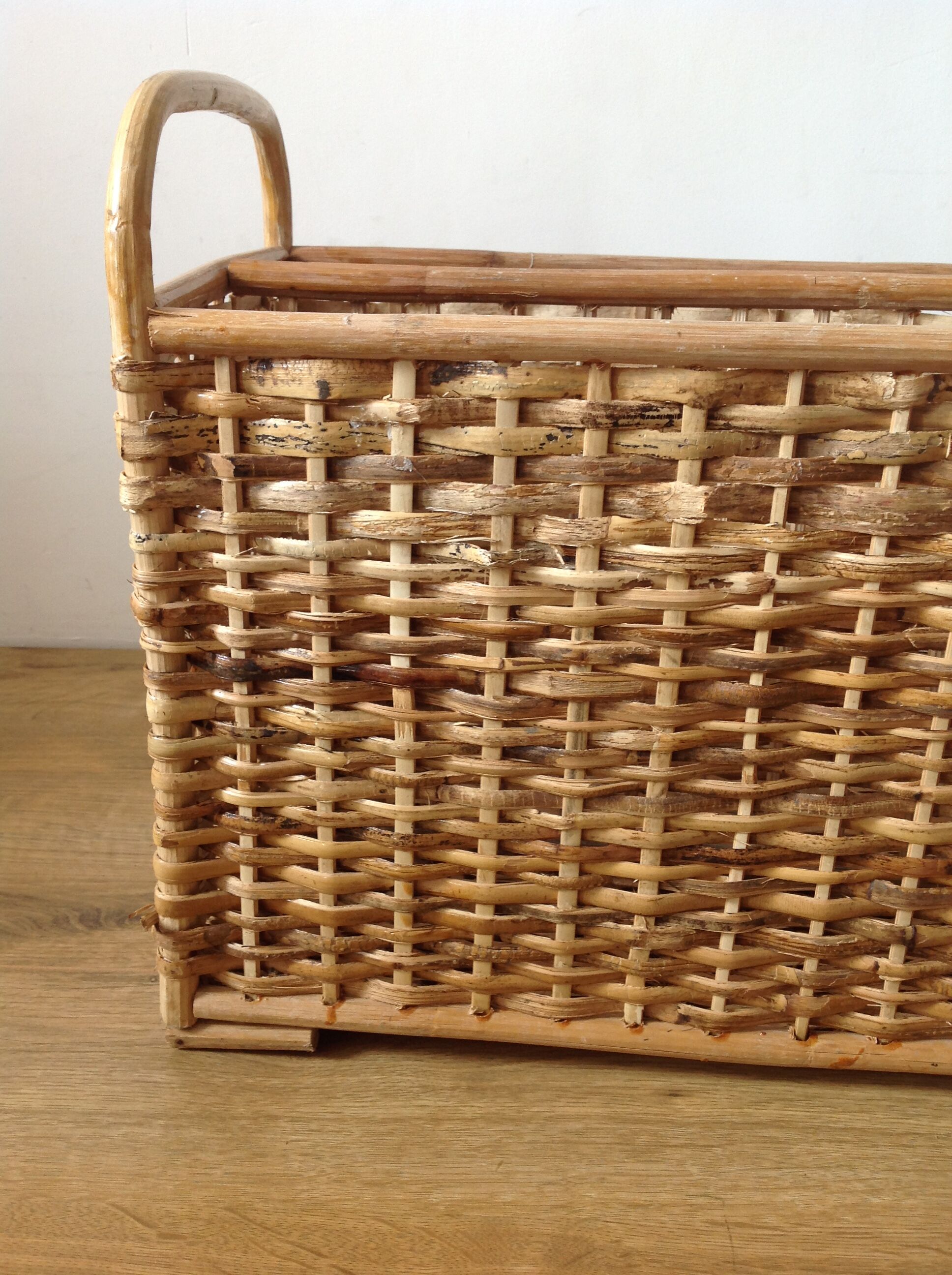 Rattan magazine door