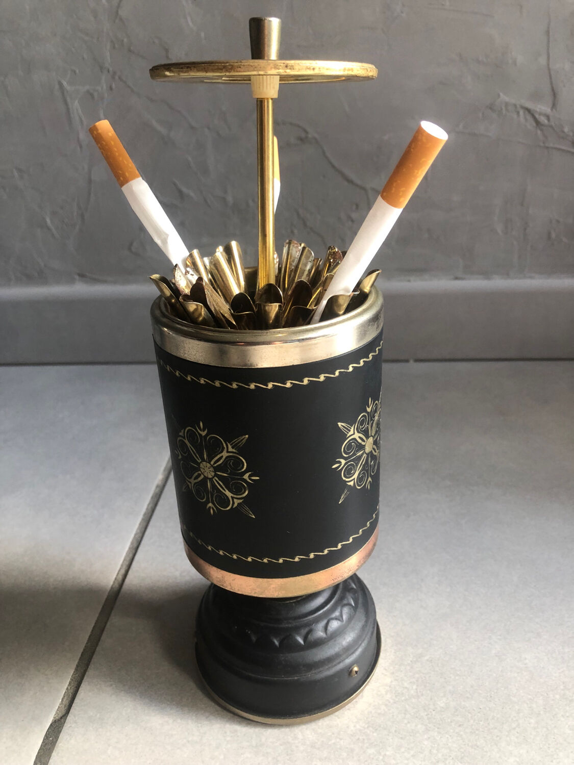 Distributeur de cigarette musical
