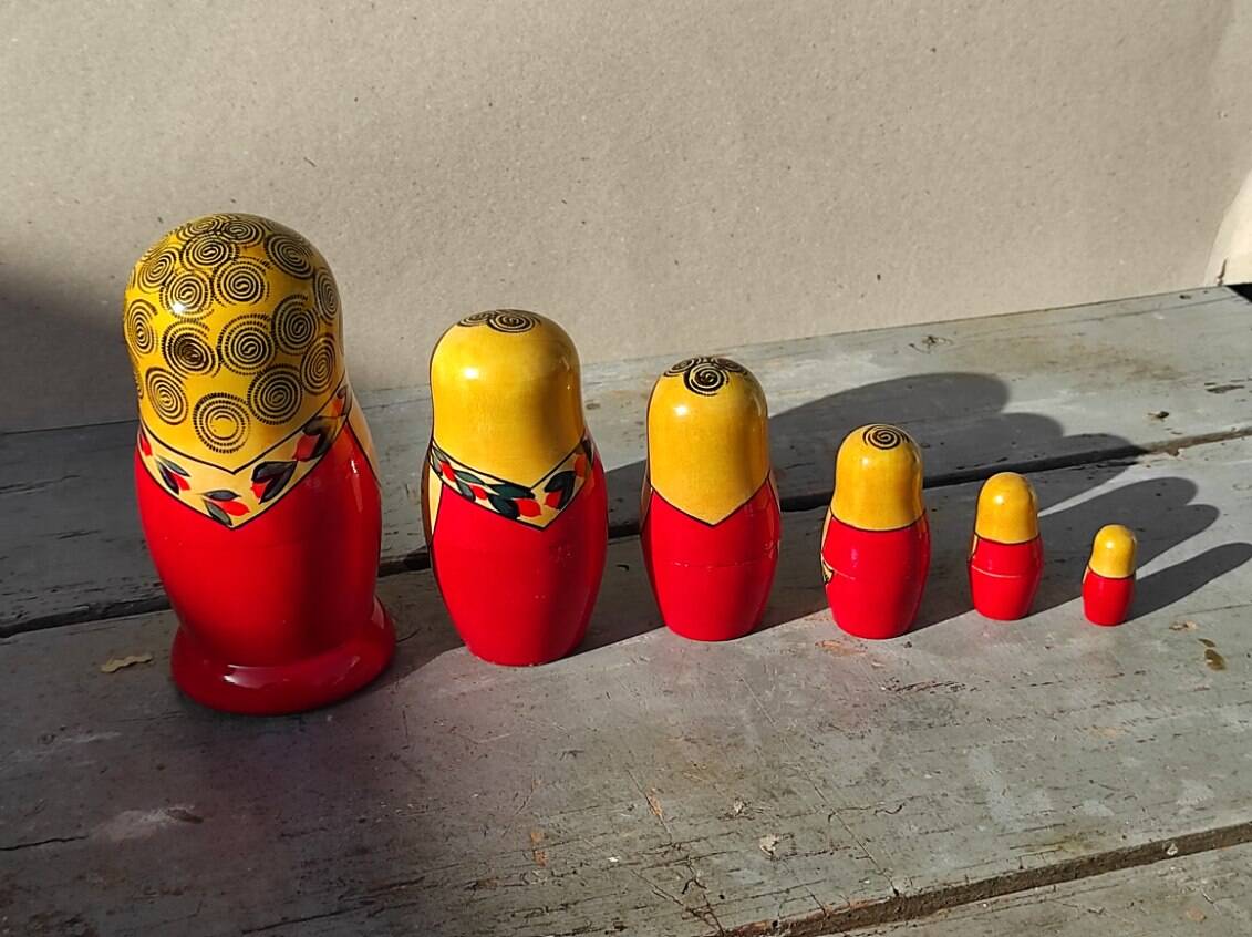 Russian matryoshka nesting dolls