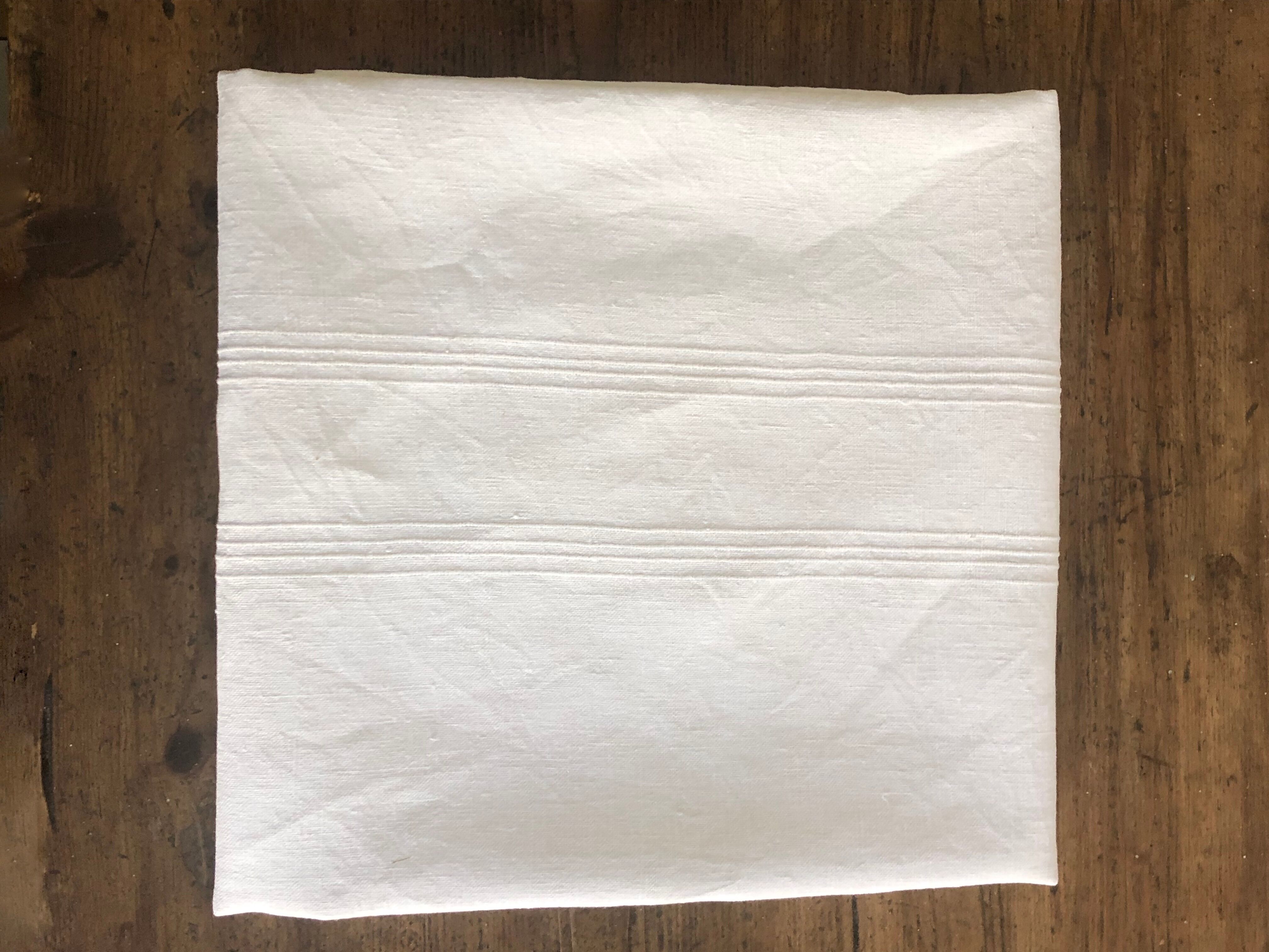 Winegrower's tablecloth, old linen, bedding