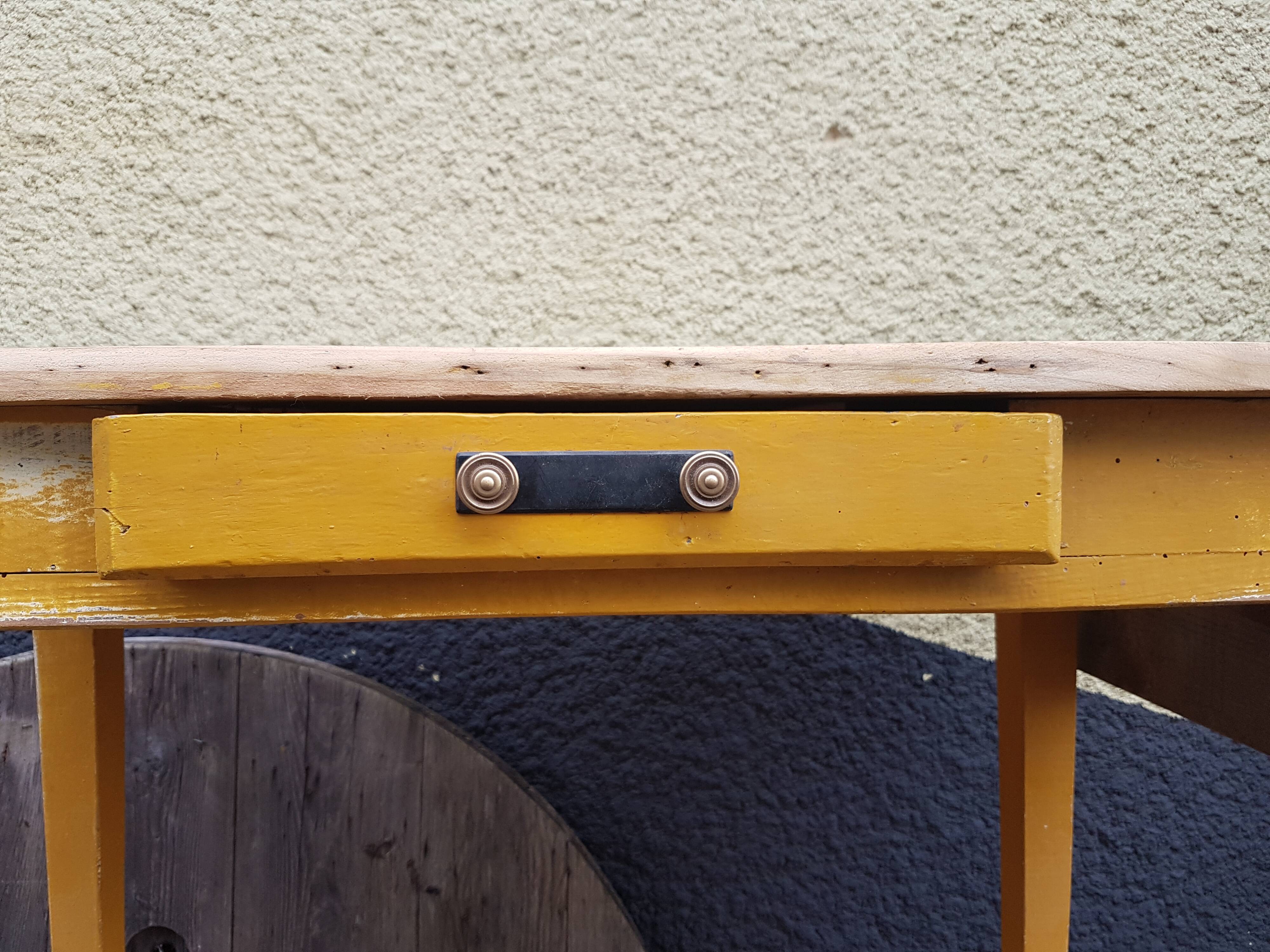 Table vintage