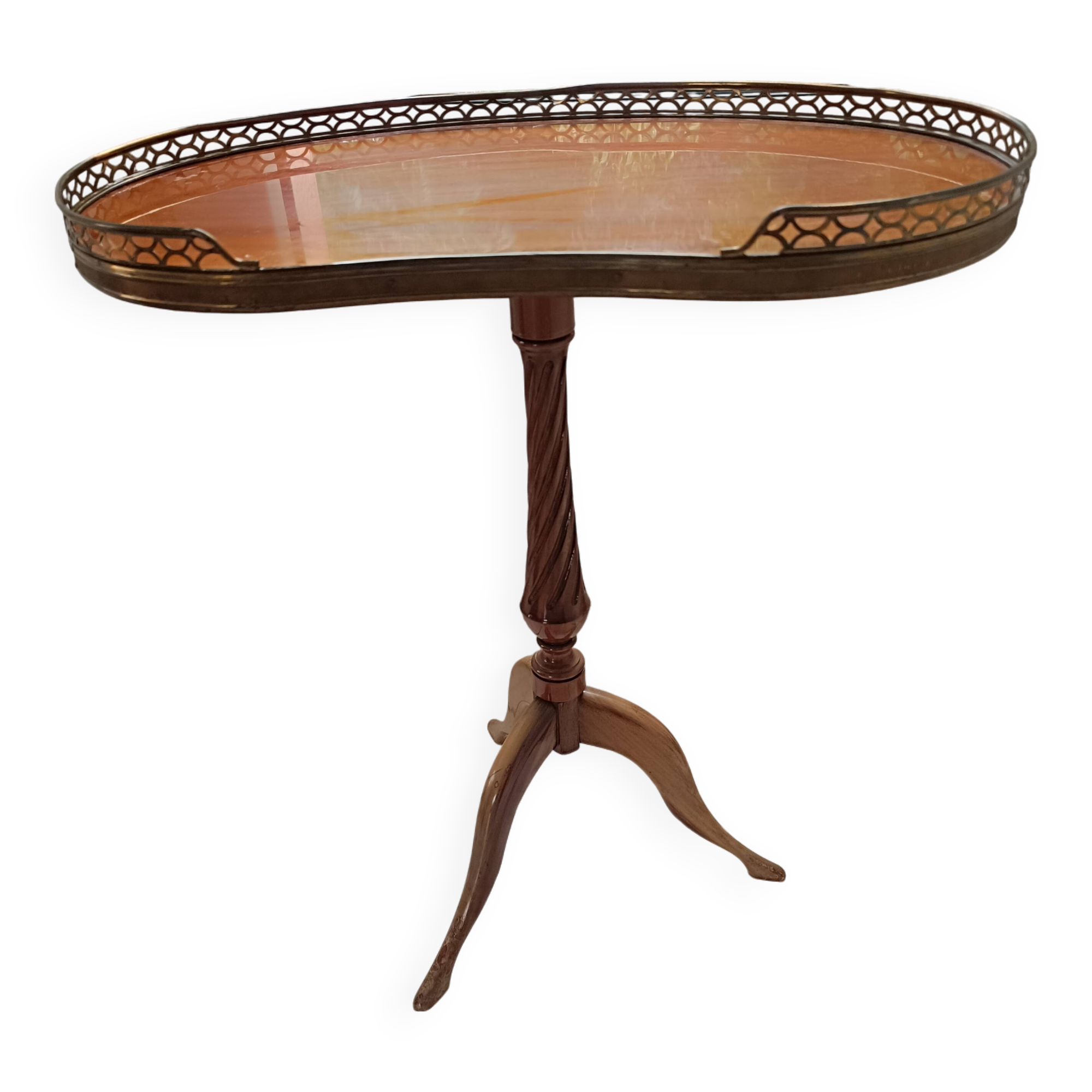 Mahogany tripod pedestal table