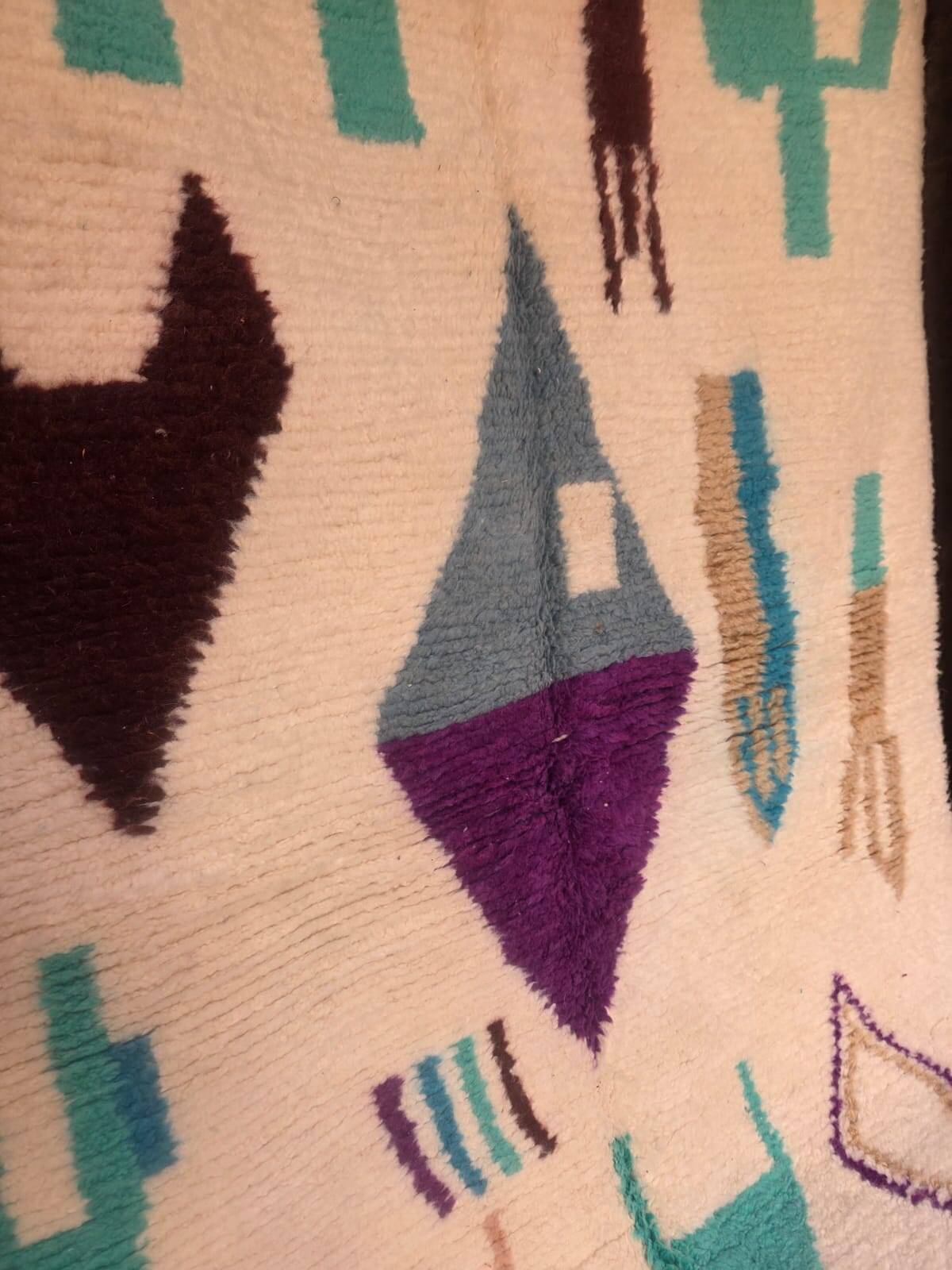 Tapis Azilal Blanc et Couleur 242 x 154 cm