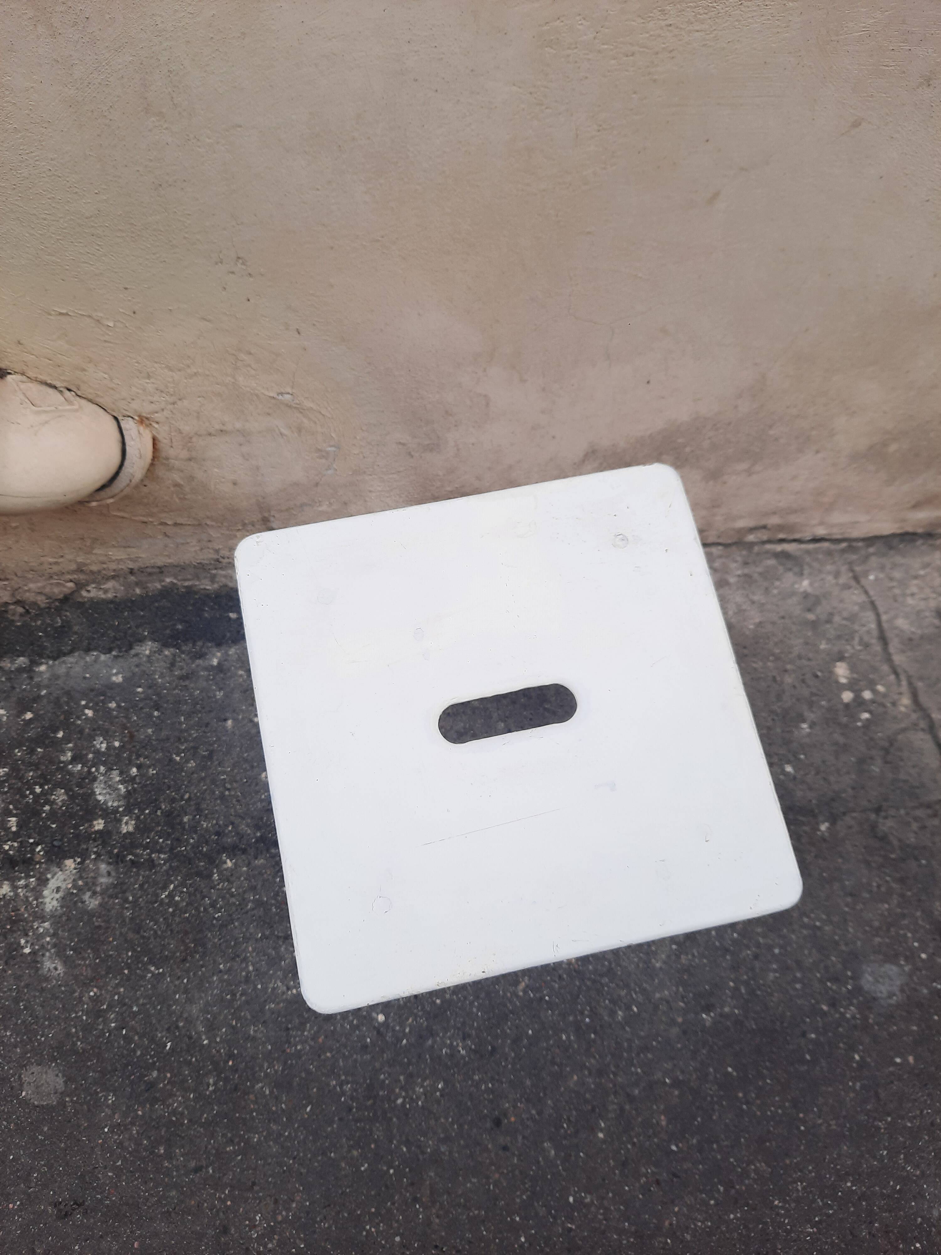 Workshop stool