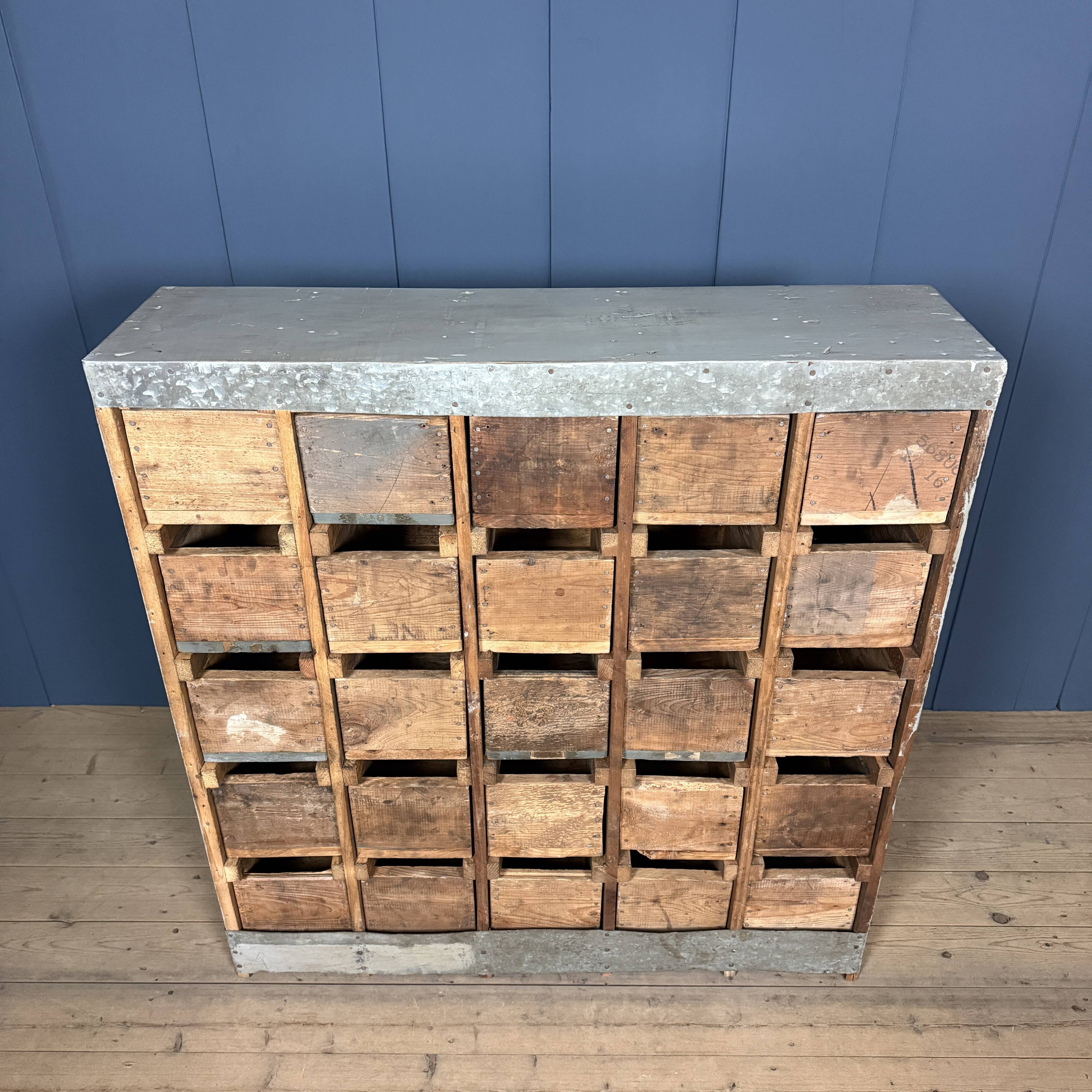 Old light grey workshop drawer cabinet with 25 drawers