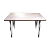 Scandinavian table