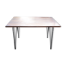 Table scandinave avec pietement Eiffel