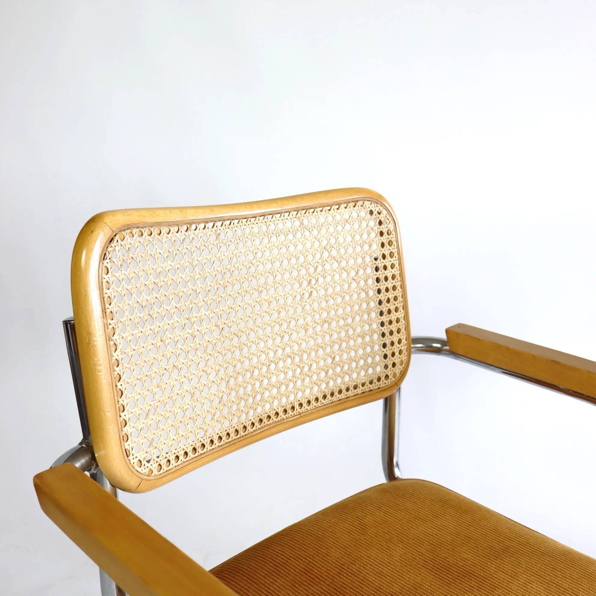 Paire de chaises B64