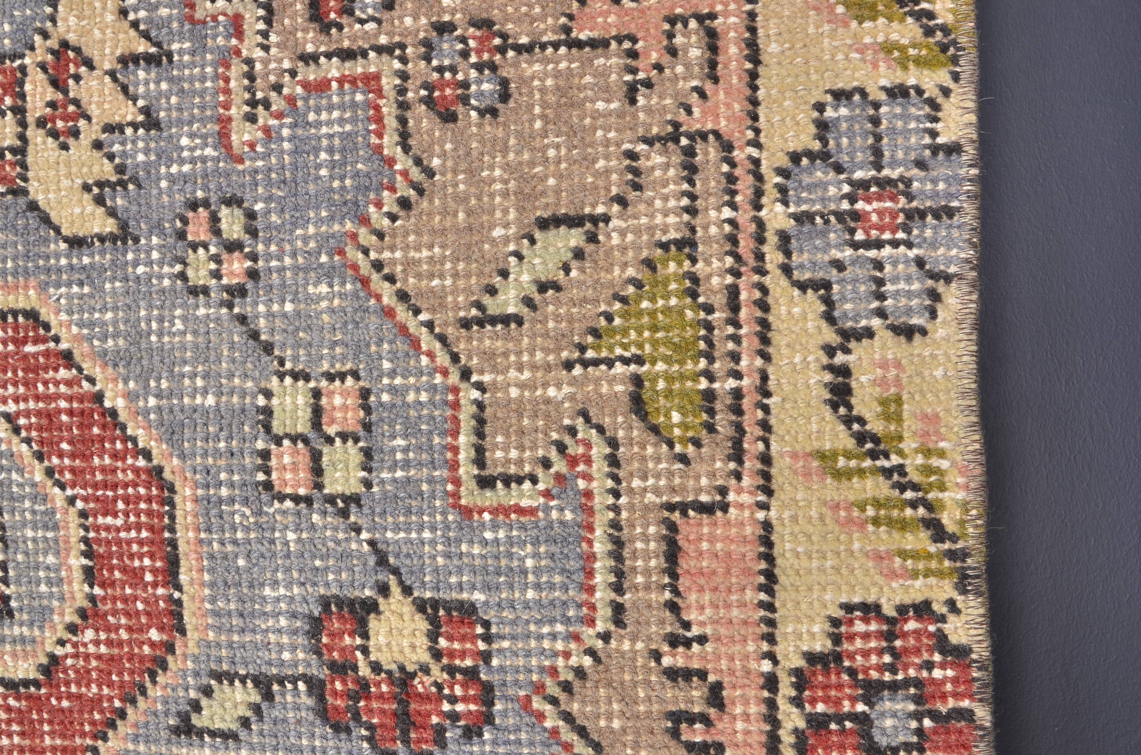 Handknotted Vintage Decorative