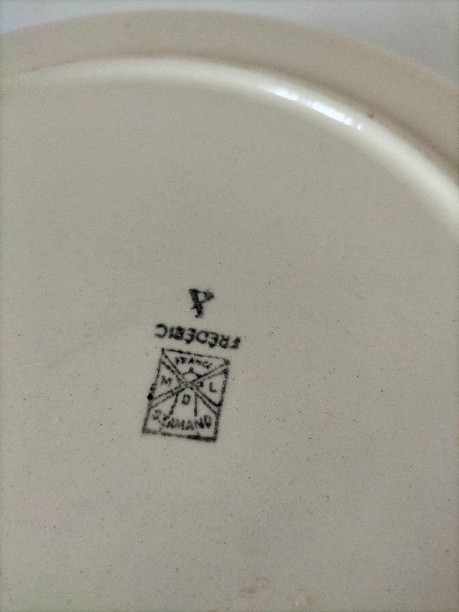 Grand plat Moulin des Loups St Amand modèle Frédéric
