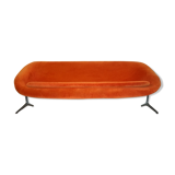 Couch Egg sculptural fibreglass of Walter S. Chenery for Lurashell