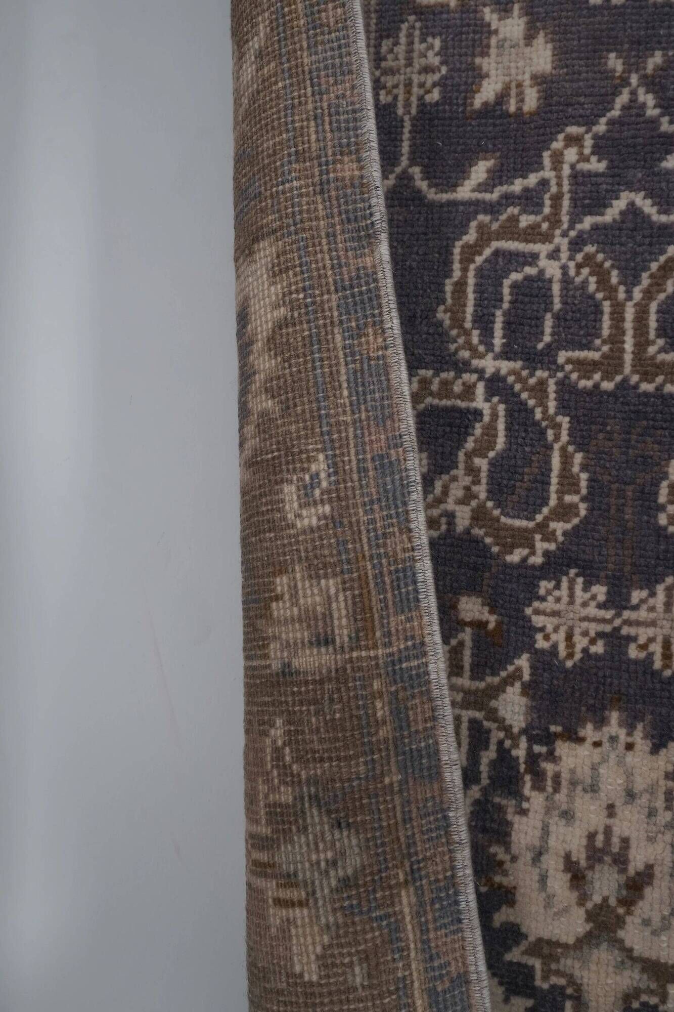 Vintage Turkish handmade rug 130x219 cm