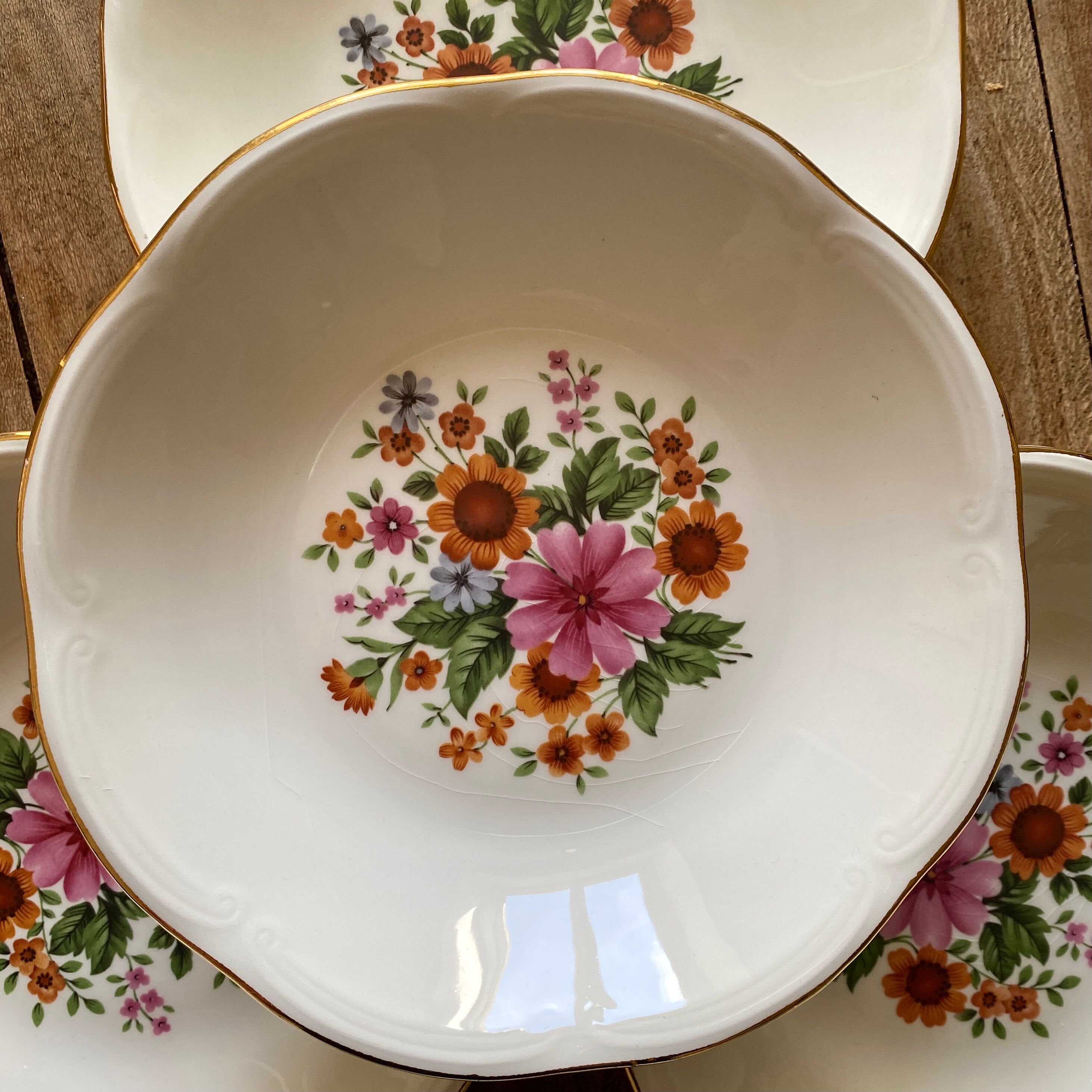 Batch of vintage Hollow Plates Gien