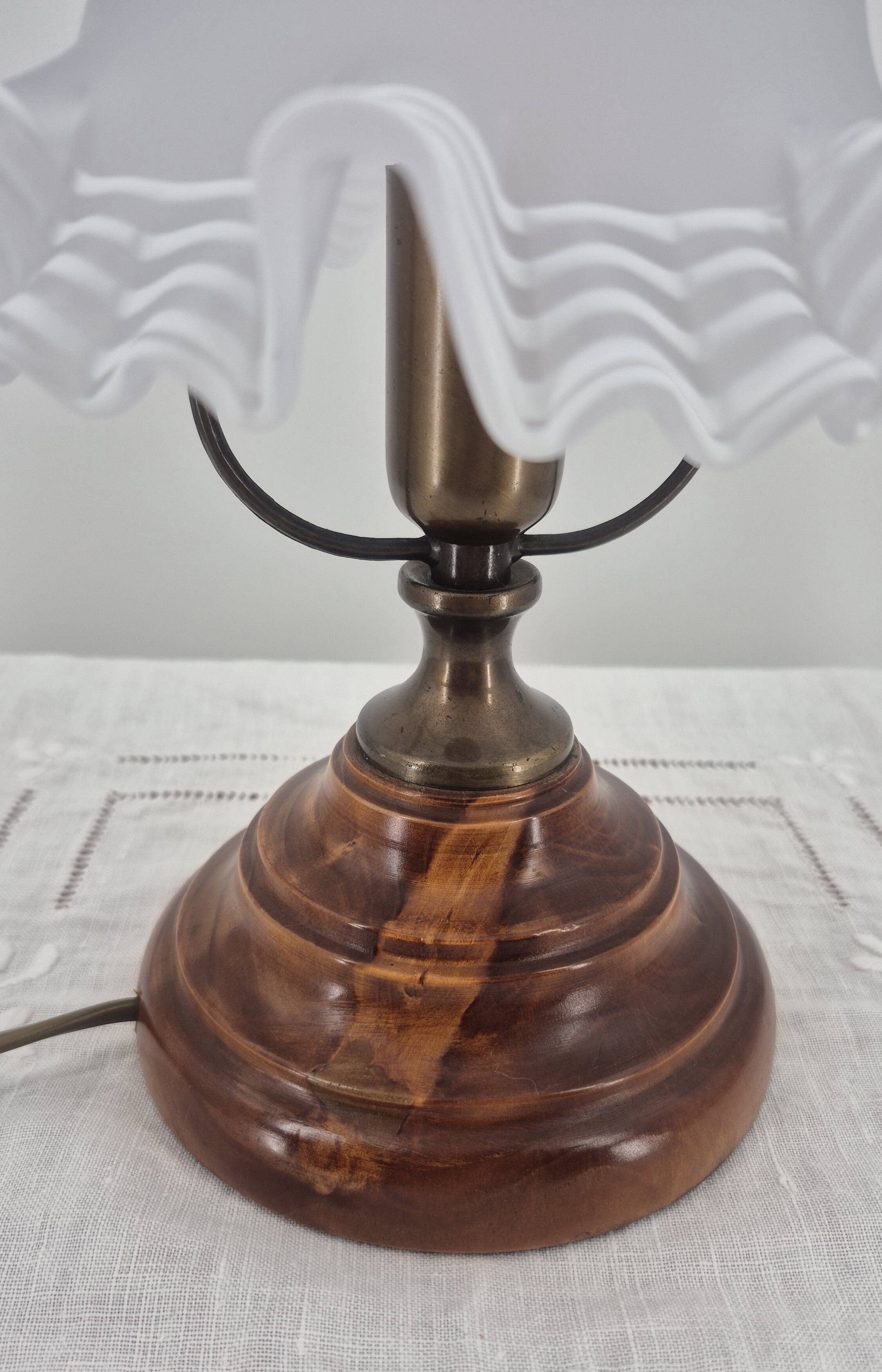 Lampe à poser vintage abat jour tulipe