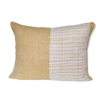 Yellow meng van cushion