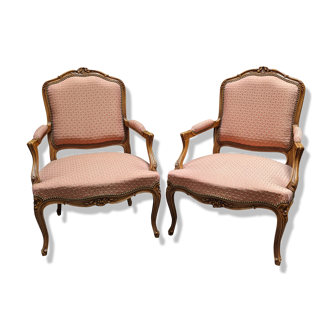 Paire de fauteuils Louis XV dossier à la reine