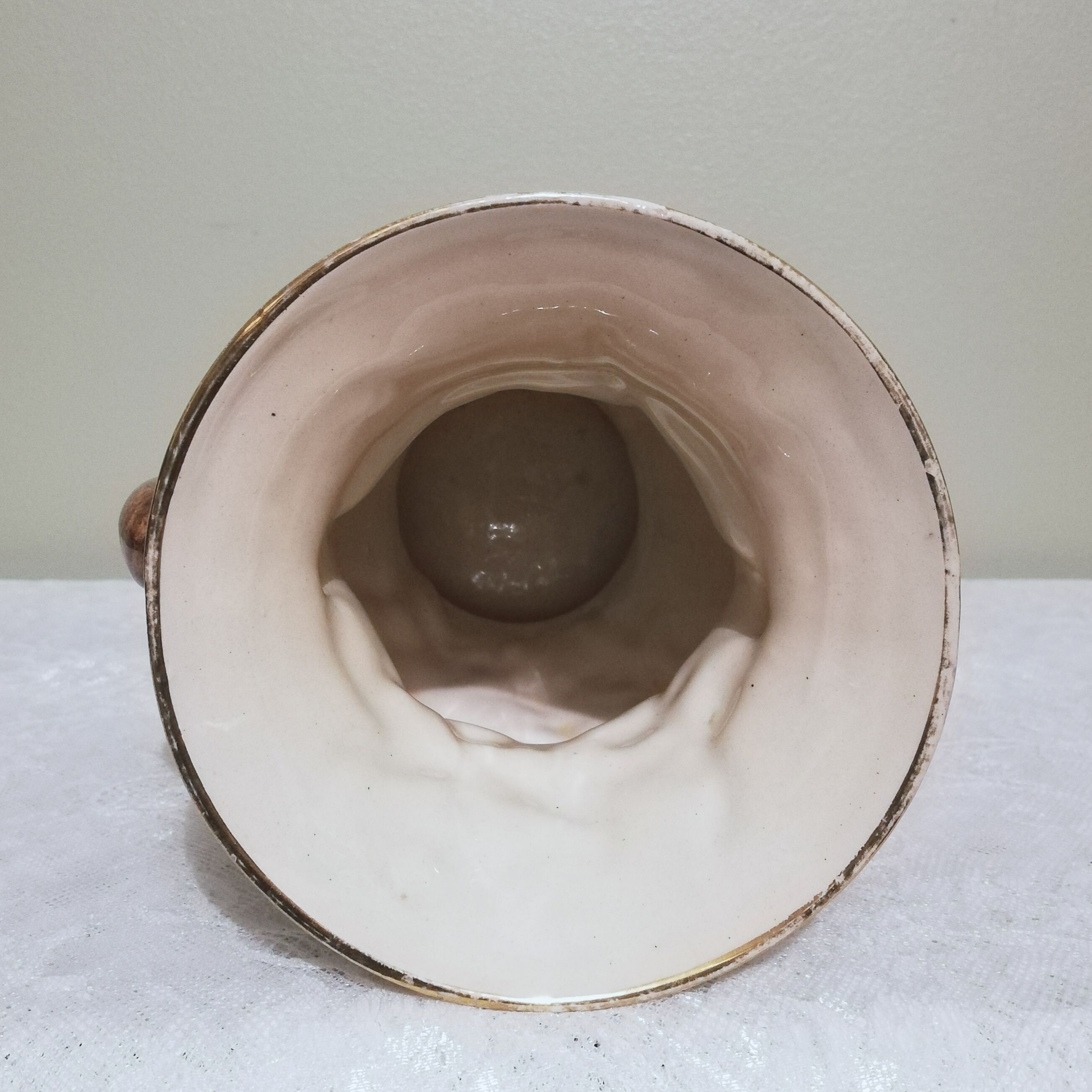 Ceramic vase signed Hubert Bequet