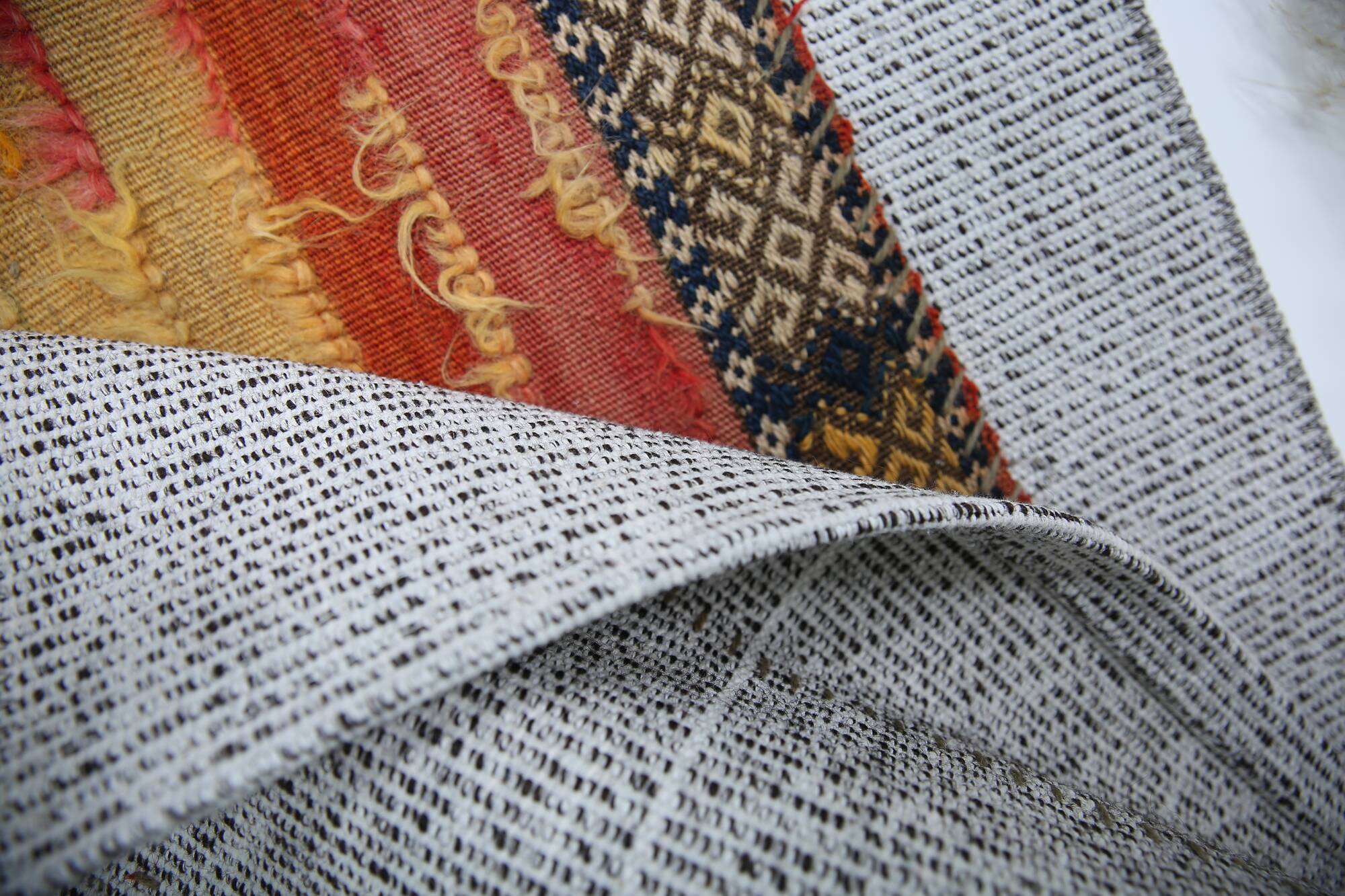 Modern Handmade Vintage Wall Rug, 75x134Cm