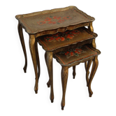 Venetian style nesting tables