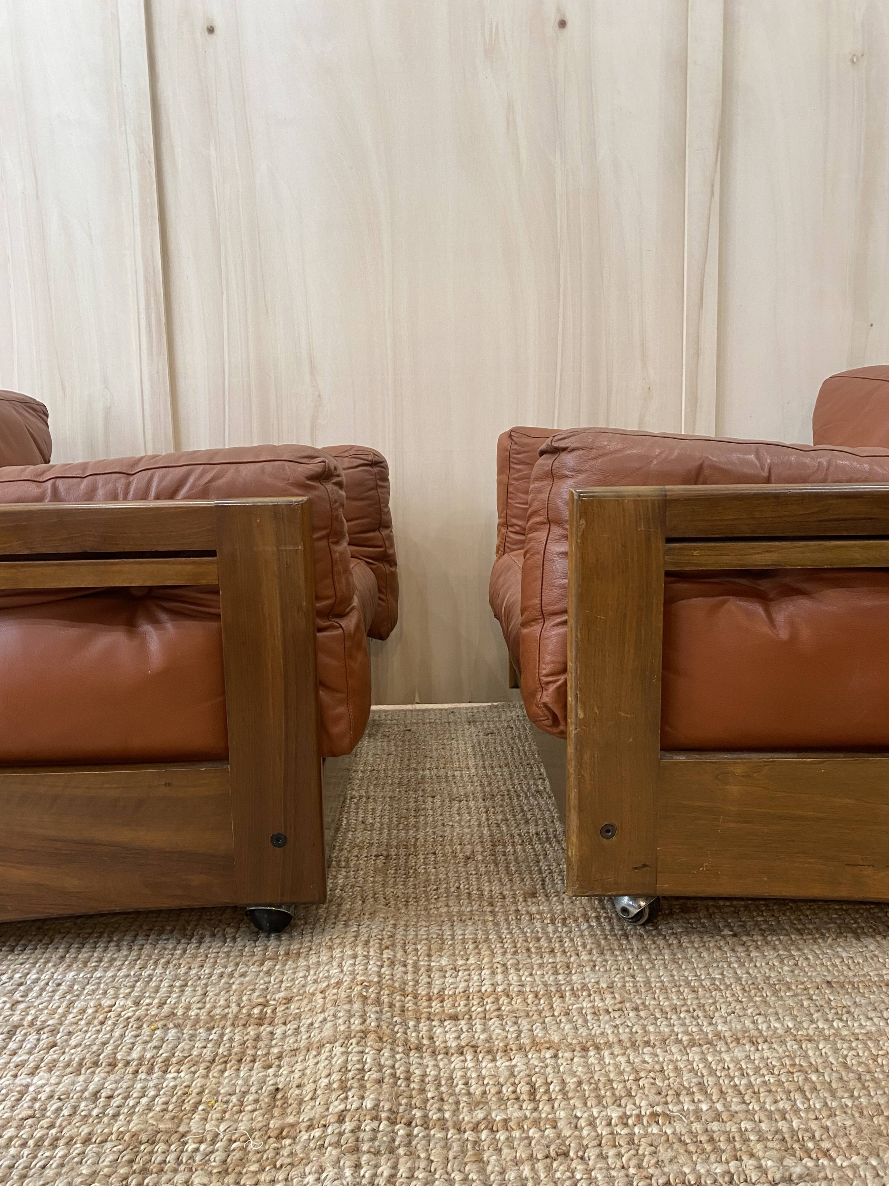 Pair of Cognac Leather Club Armchairs & Wood - Italian Design - 1970s