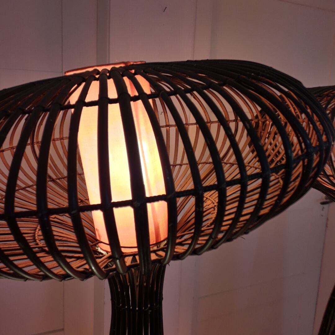 Paire de lampadaires en rotin C1970