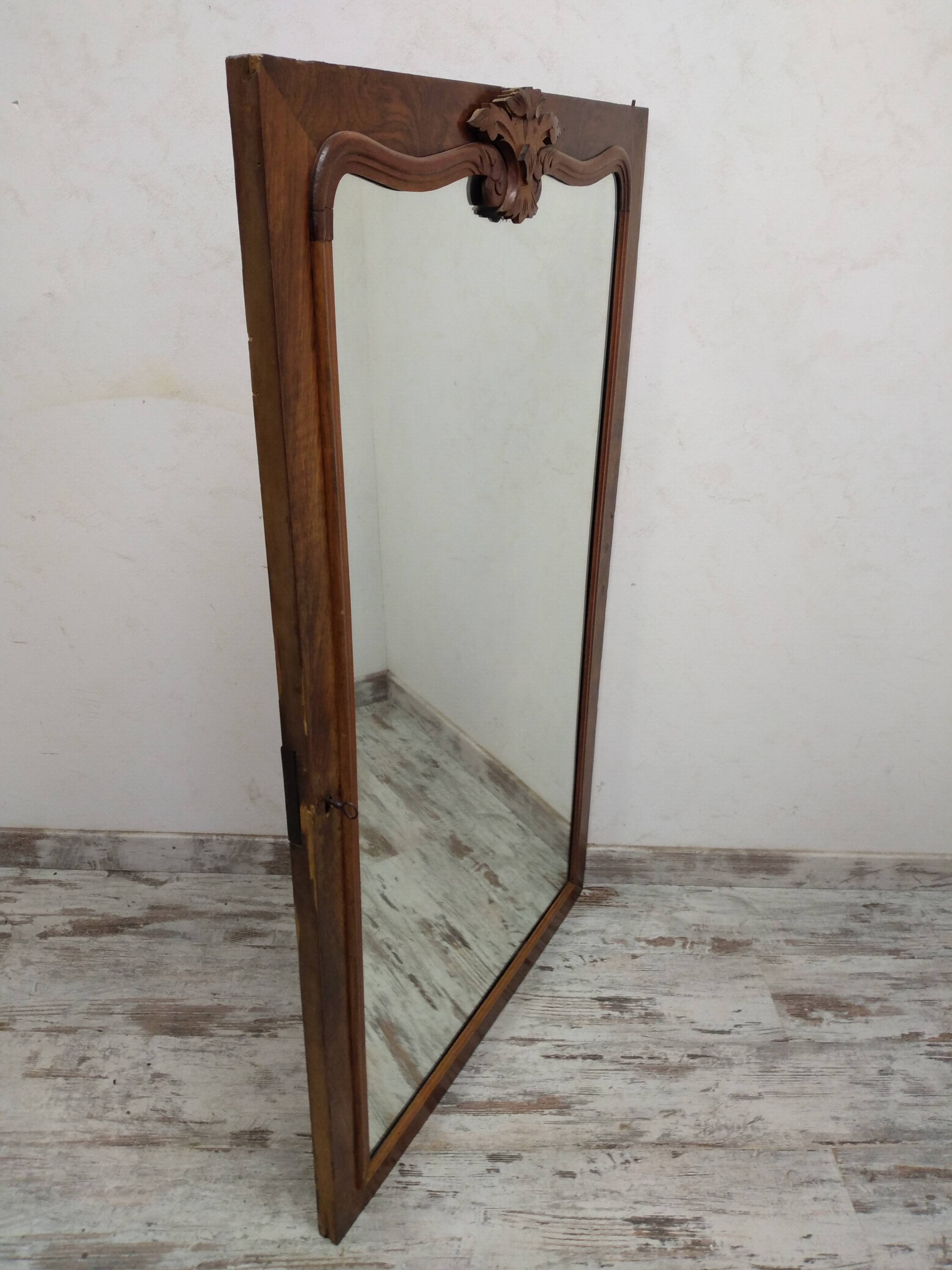 Old bonnet door - mirror