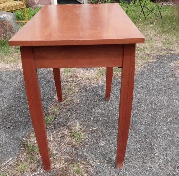 Teak veneer desk, curved feet