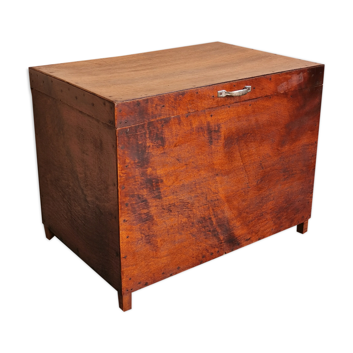 Coffre en bois